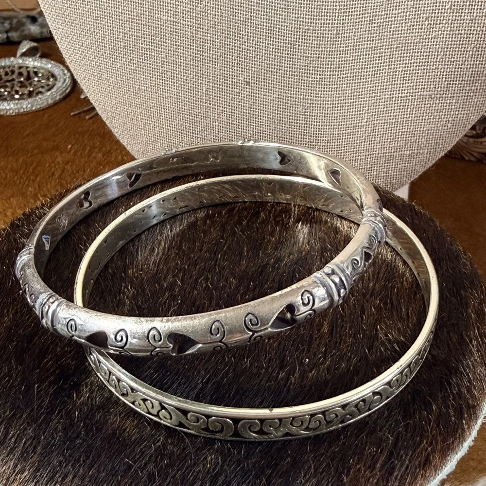 Elegant Brighton, Silverplated Bangle Set, “Shot Through The Heart” & Contempo - Picture 1 of 9